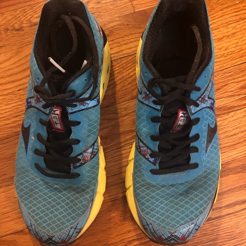 Mizuno Tennis Shoes